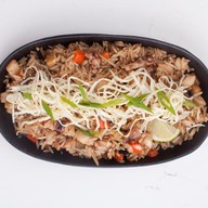 Жареный рис с морепродуктами Фото