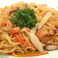 Рисовая лапша с морепродуктами Фото