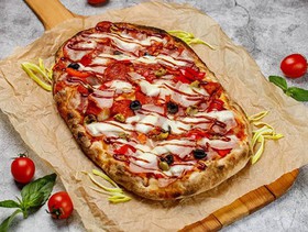 Римская пицца мясное ассорти - Фото