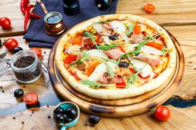 Пицца с пармским окороком - Фото