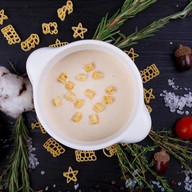 Сливочный суп-крем из картофеля Фото