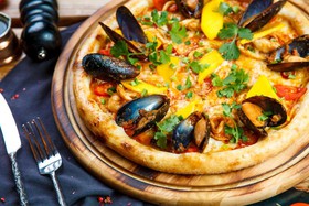 Пицца с морепродуктами том ям - Фото