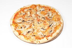 Пицца с курицей и грибами - Фото