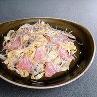 Паста с ветчиной и грибами Фото