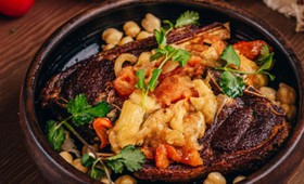 Баранина томлённая с черносливом - Фото