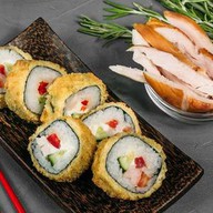Ролл в кляре с курицей Фото