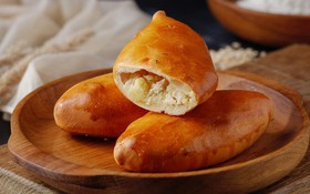 Пирожок с курицей и картофелем - Фото