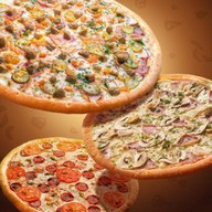 Три пиццы Мясной Фото