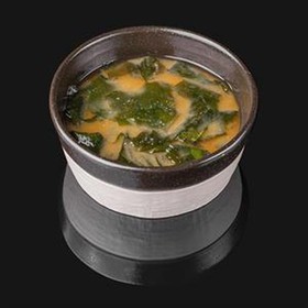 Японский суп на основе соевой пасты - Фото
