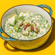 Холодный суп на греческом йогурте Фото