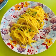 Спагетти с сыром чеддер Фото