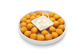 Картофельные шарики + соус чесночный - Фото