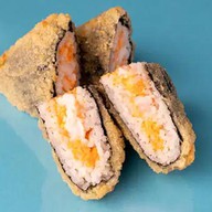 Японский сэндвич с креветкой Фото