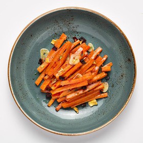 Морковь с приправами - Фото