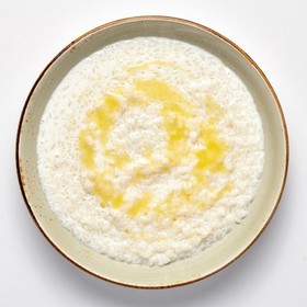 Каша рисовая с маслом - Фото