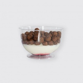 Йогурт с шоколадными шариками - Фото