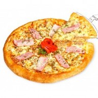 Пицца с беконом Фото
