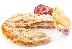 Пирог с говядиной, капустой, сыром - Фото