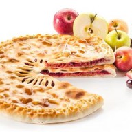 Пирог с яблоком и вишней Бал-фаткуджин Фото