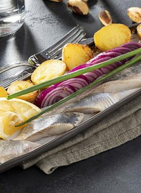 Филе сельди с картофелем отварным - Фото