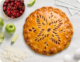 Пирог с яблоком и вишней (сдобное тесто) - Фото