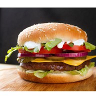 Чизбургер + картофель фри Фото
