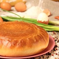 Пирог с яйцом и зеленым луком Фото