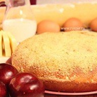 Пирог со сливой и персиком Фото