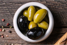 Маслины и оливки Гиганты - Фото