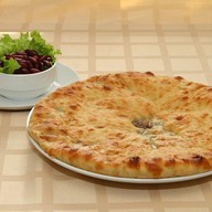 Осетинский пирог с фасолью Фото