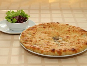 Осетинский пирог с фасолью - Фото