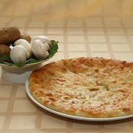 Пирог с картошкой, грибами и луком Фото