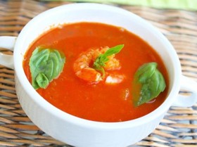 Томатный крем суп с креветкой - Фото