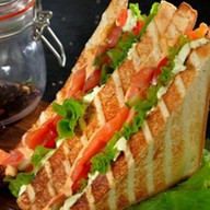 Сэндвич тостовый Лосось Фото