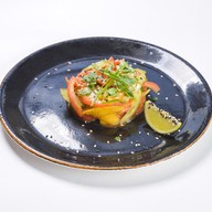 Салат с семгой и манго Фото