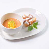 Манговый суп со сладкими пампушками Фото