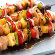 Шашлычок из красной рыбы Фото