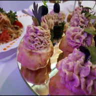 Профитроли с куриным суфле Фото