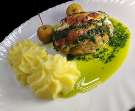 Мясное гнездо с беконом и картофелем - Фото