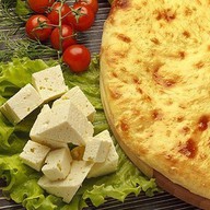 Осетинский пирог с козьим сыром уалибах Фото