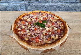 Мясной пир пицца - Фото