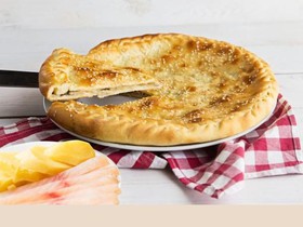 Пирог с белой рыбой и картофелем - Фото