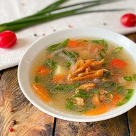 Овощной суп с курицей терияки Фото