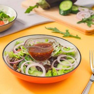 Салат с маринованными баклажанами Фото