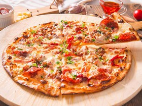 Пицца мясной микс - Фото