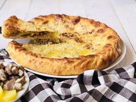 Пирог с копченым окороком и картофелем - Фото