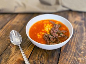 Суп с кукурузой и пряной говядиной - Фото