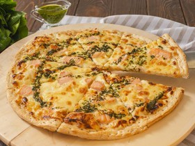 Пицца с семгой и сливочным сыром - Фото