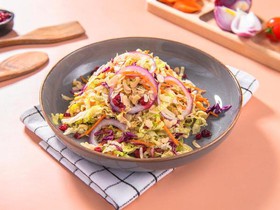 Салат из капусты с клюквой - Фото