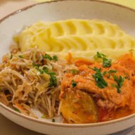 Фаршированный перец с картофельным пюре Фото